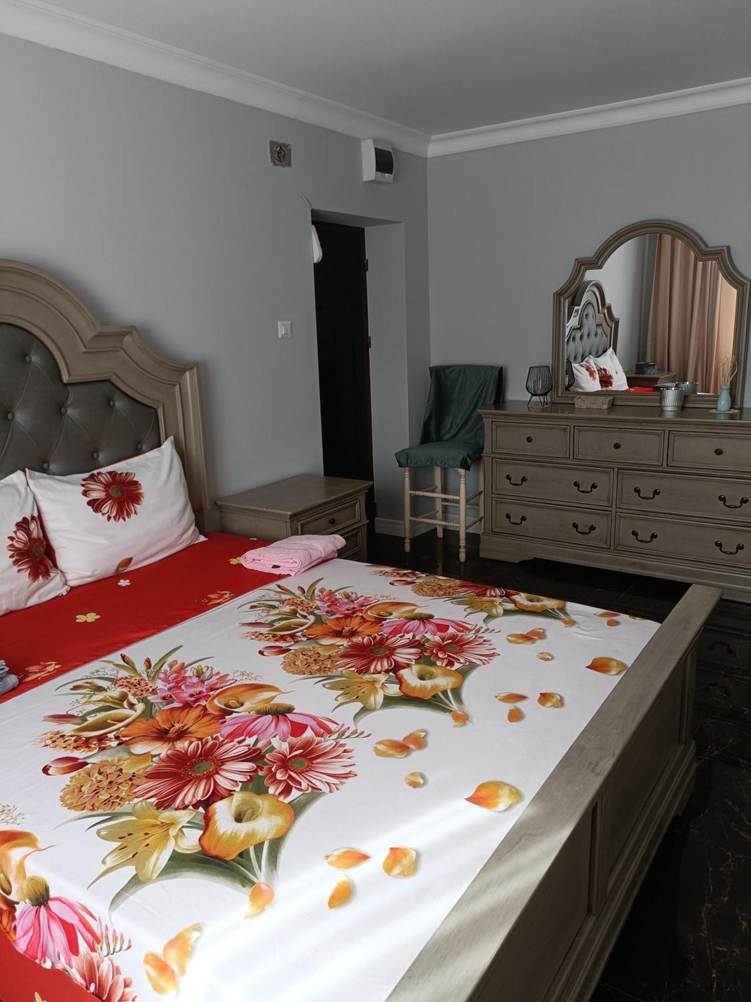 Residence Manu تارجو نيمت المظهر الخارجي الصورة